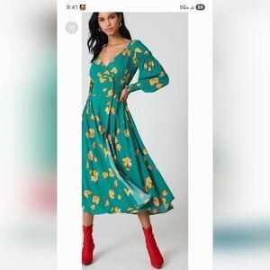 Free People So Sweetly Floral Midi Dress in Green XS Smocked Wrap Bodice